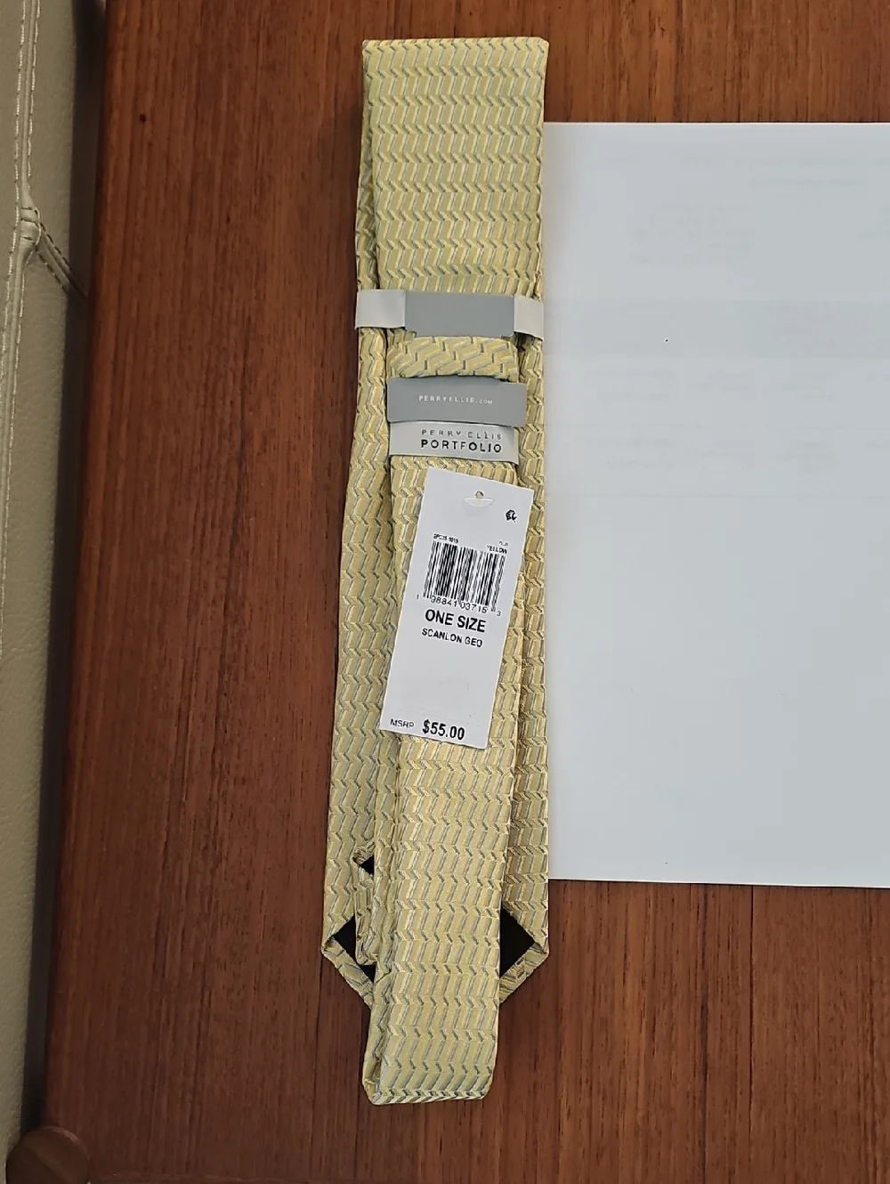 **NWT** Yellow With Light Blue Pattern Perry Ellis Portfolio Tie